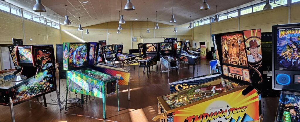 FlipEvasion salon flipper arcade Vernon 2026